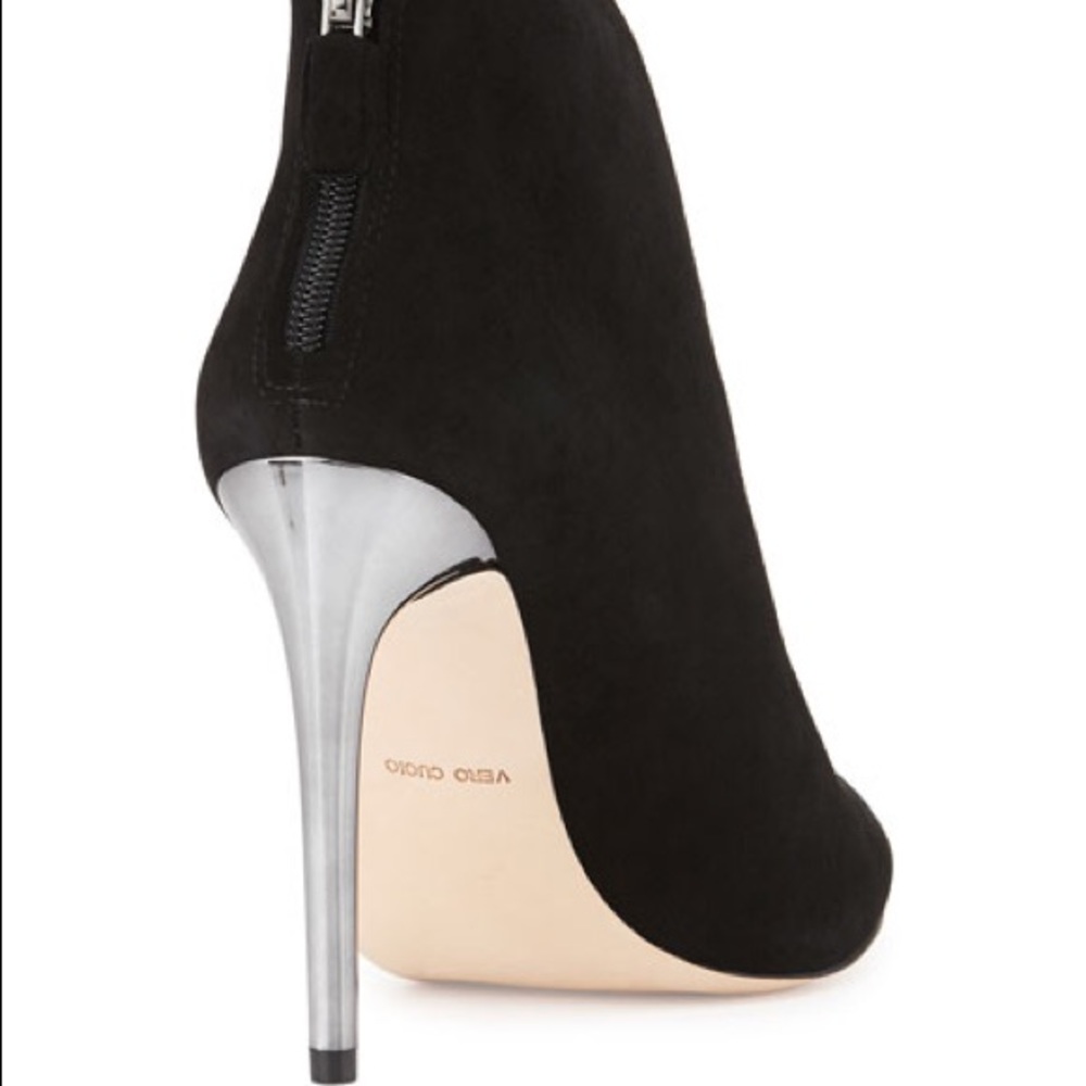 BCBG Maxazaria - Picture 2 of 8
